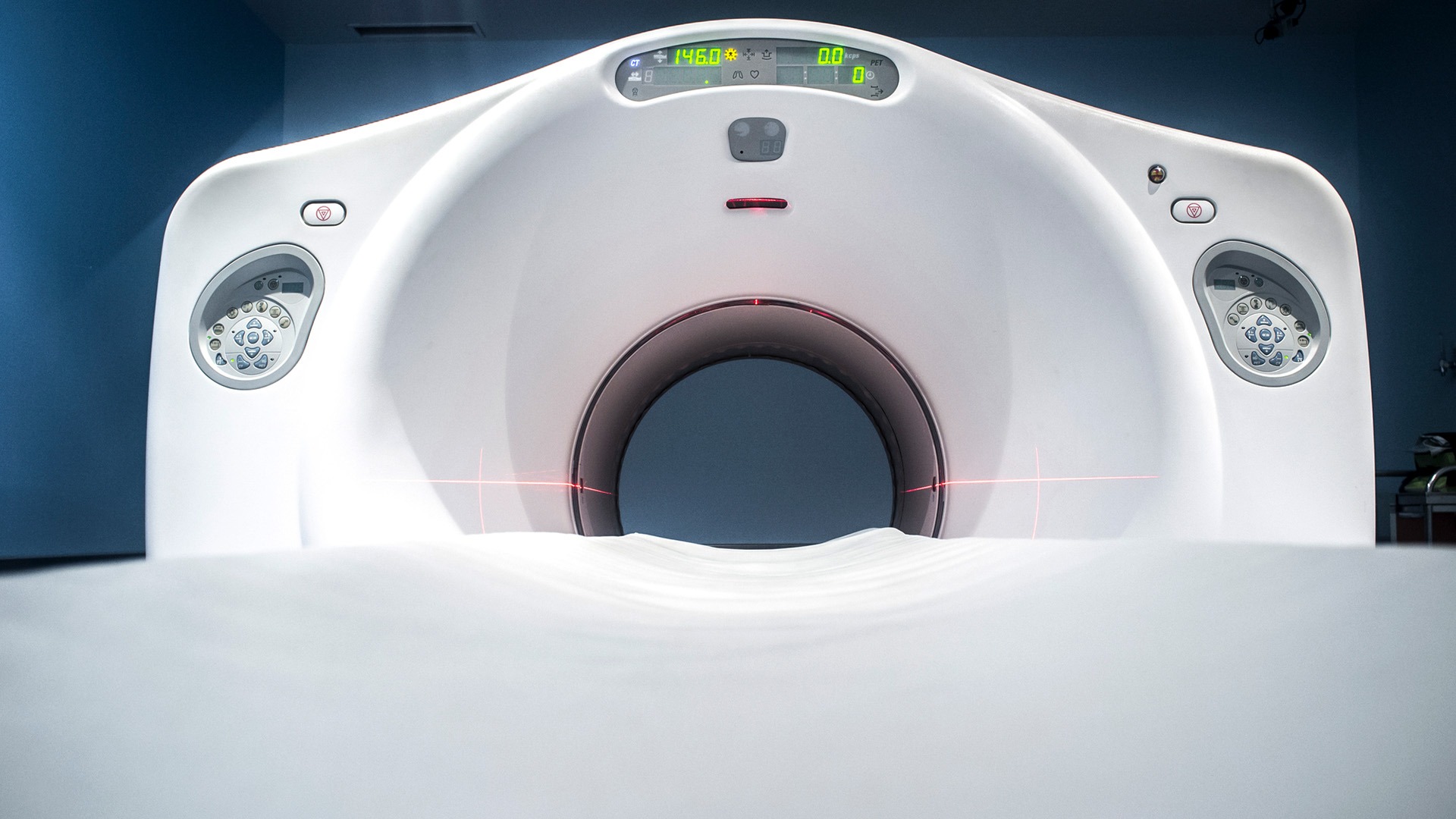 PET-CT-maskin sedd framifrån.